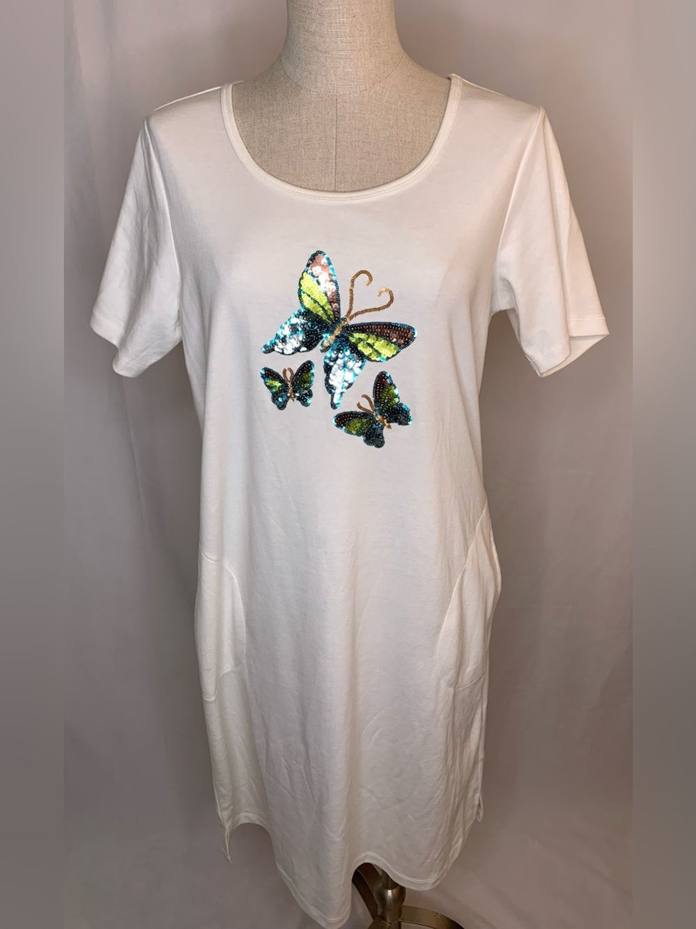 Y2K butterfly short sleeve t-shirt dress Quaker factory sequins pockets medium